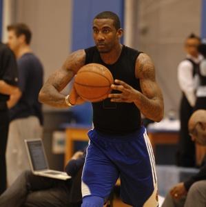 Amar’e Stoudemire Out Indefinitely with Knee&nbsp;Swelling?