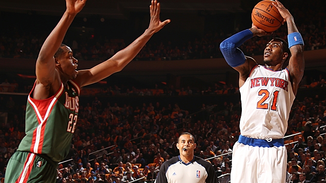 Knicks Blow 25-pt Lead, Hold Off Bucks&nbsp;90-83